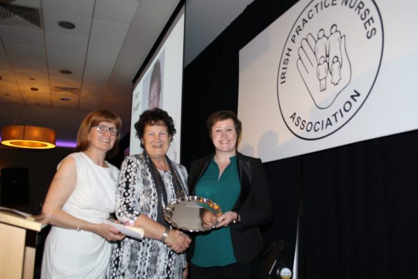 Ruth Morrow, Mary Finnegan Contribution to Practice Nursing Award winner Sarah O Connor Asthma Society
